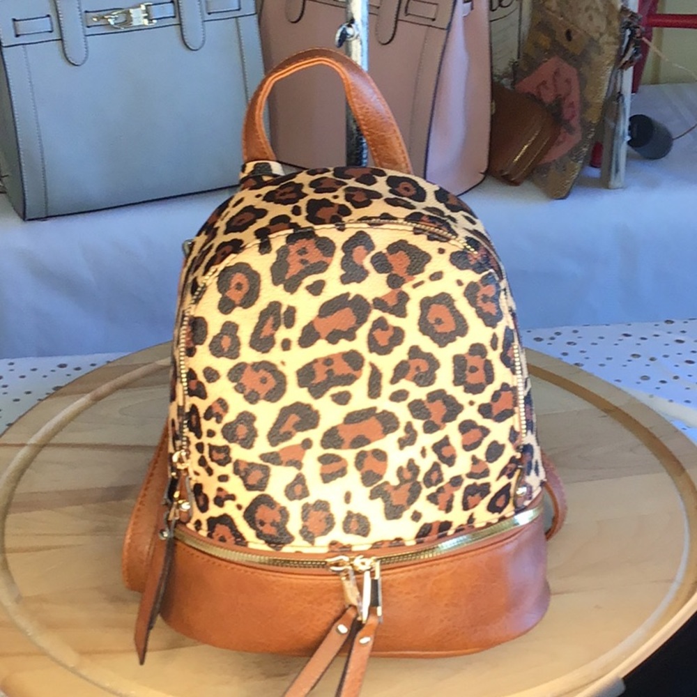 LEOPARD BACKPACK PETITE 3 PIECE SET❤️